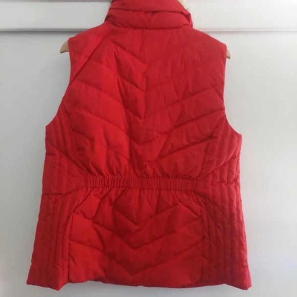 Talbots Red quilted Puffer vest 1x Faux fur collar Nwot - Picture 10 of 13